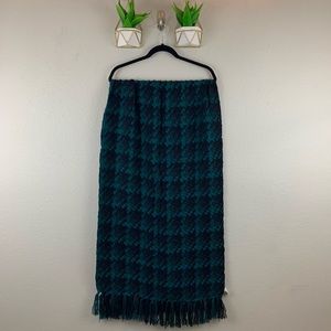 CALVIN KLEIN WOVEN SHAWL WRAP SCARF 23 X 74"